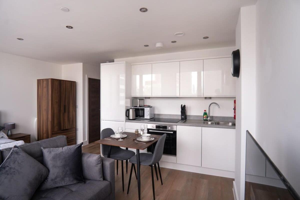 Stay Zeni, Alexandra Rise Manchester Chic Studio Bagian luar foto